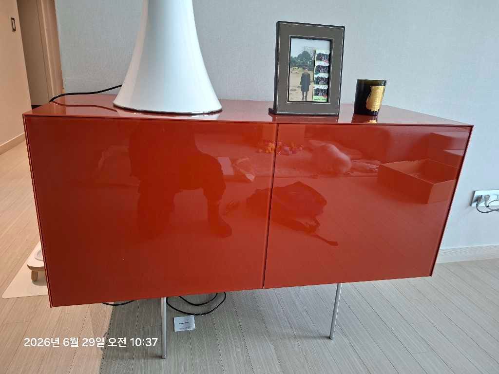 Customer photo review of MAGIC BOX 04 - Crystal highboard with doors