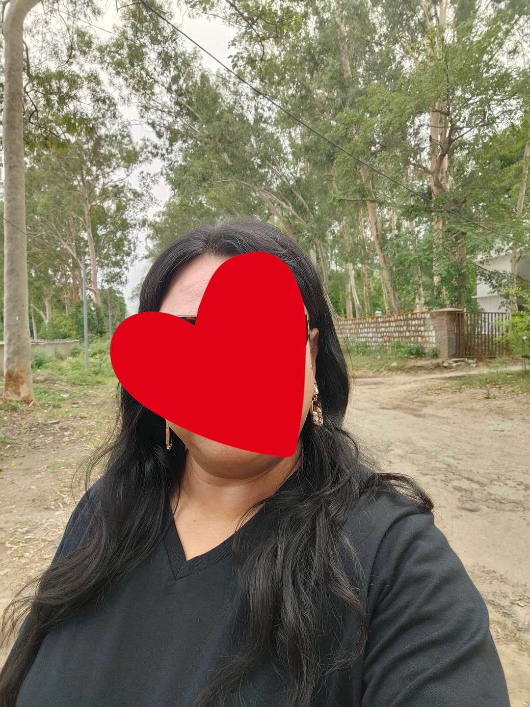 Customer photo review of Women Black V-neck T-shirt