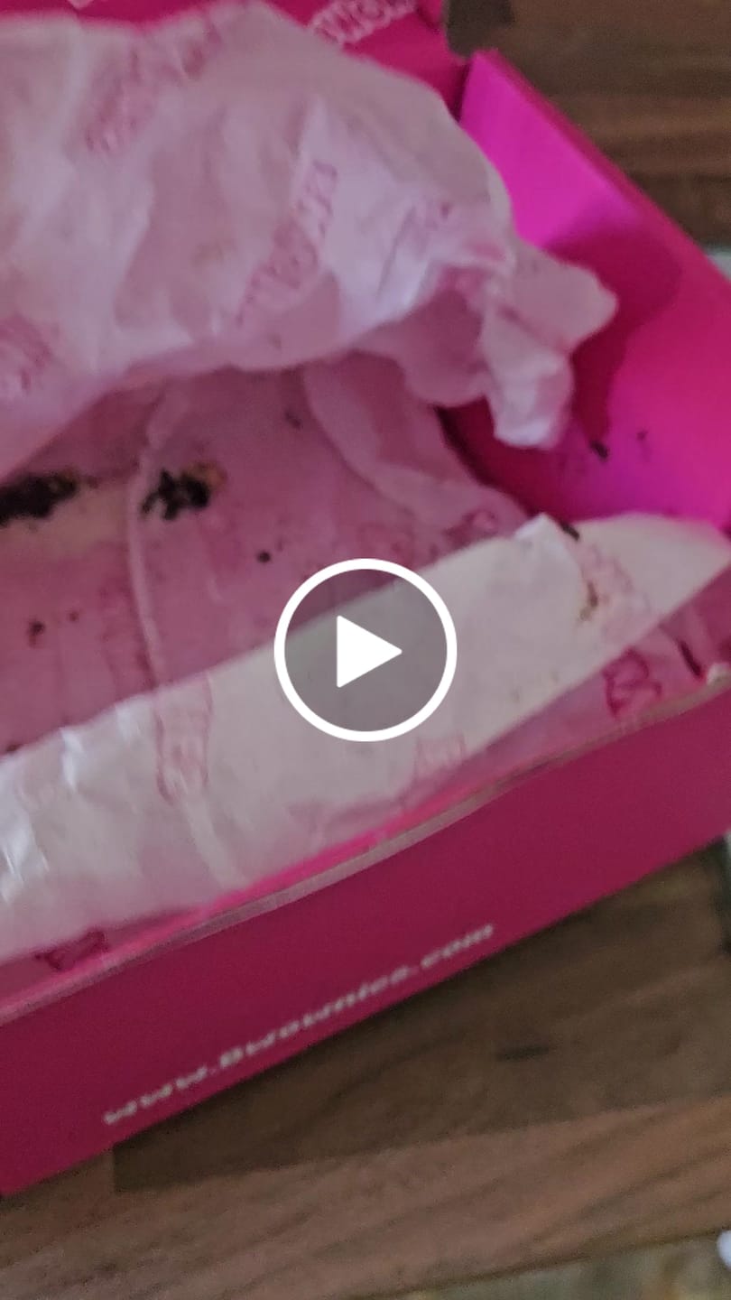 Customer video review of Extra-OREO-dinary