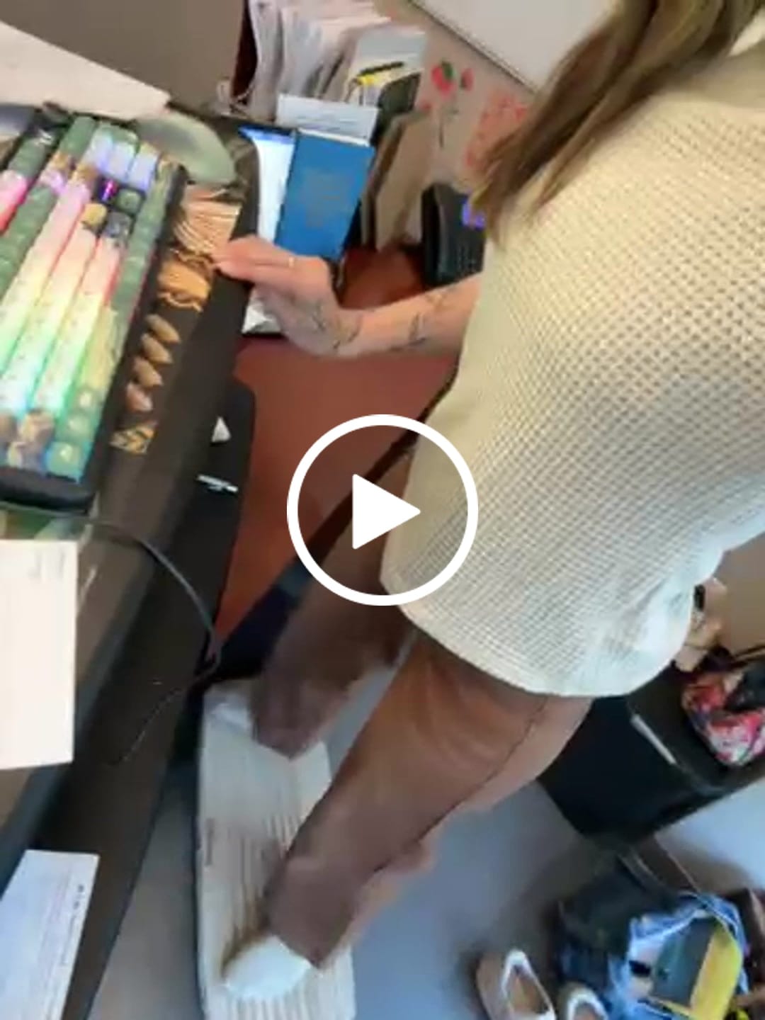 Customer video review of Movemate™ Active Standing Board