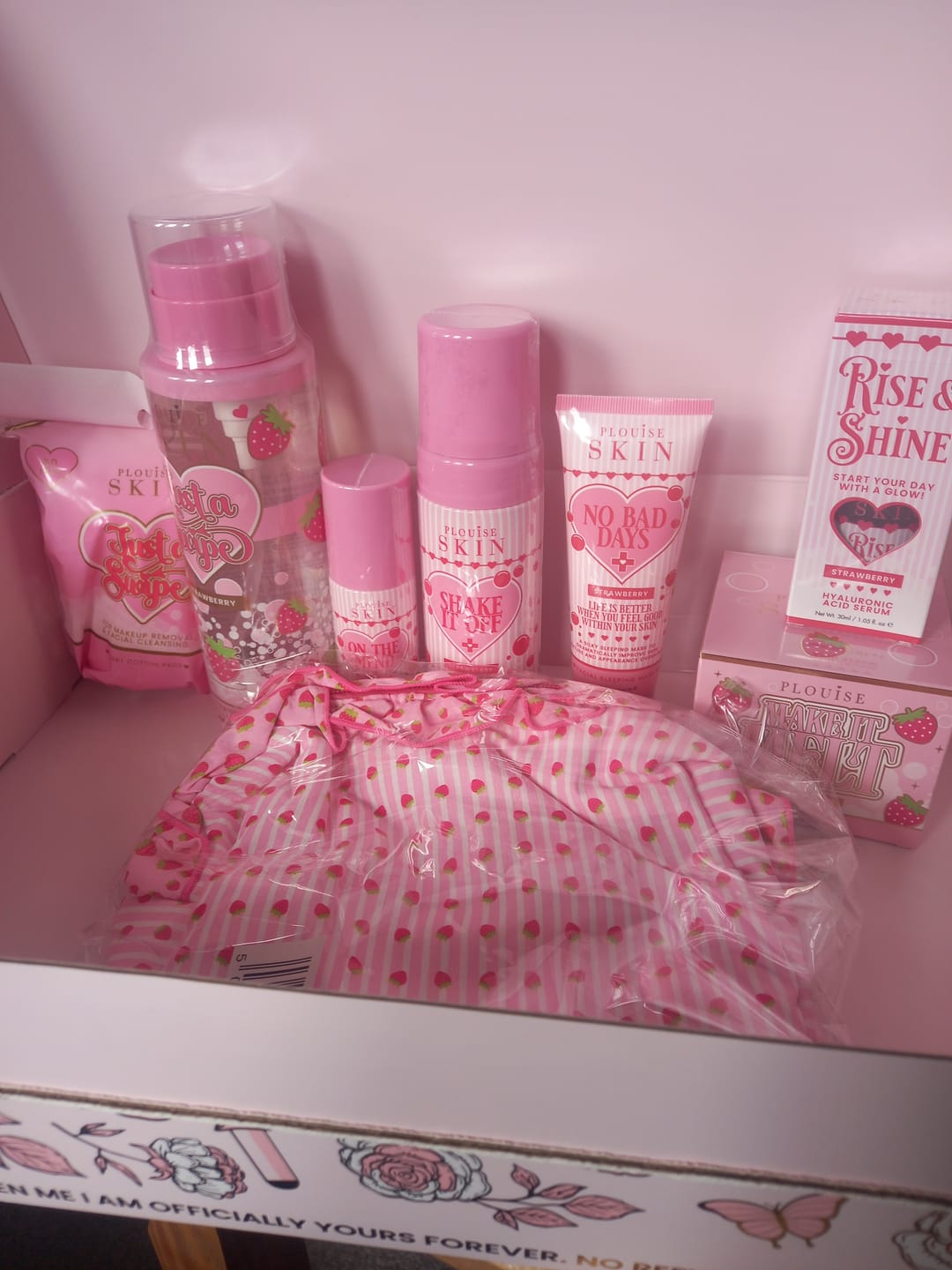 Customer photo review of The Skinfluencer Skincare Set