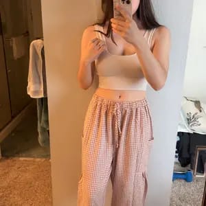 Customer photo review of DWNLY Linen Pants