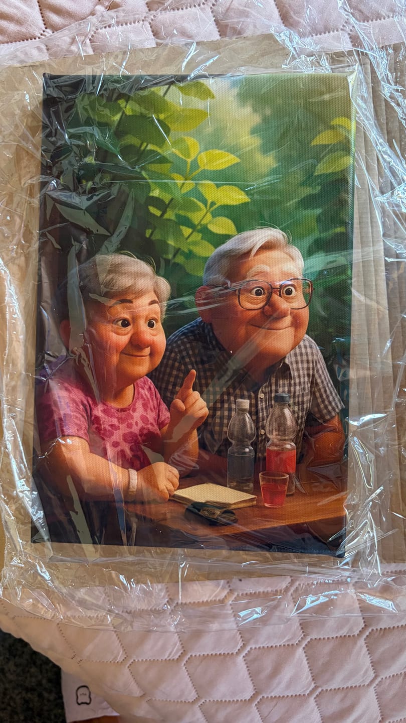 Customer photo review of Personalisierte Leinwand - Animiertes Portrait