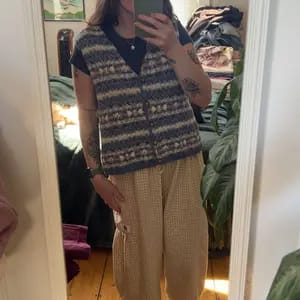 Customer photo review of DWNLY Linen Pants