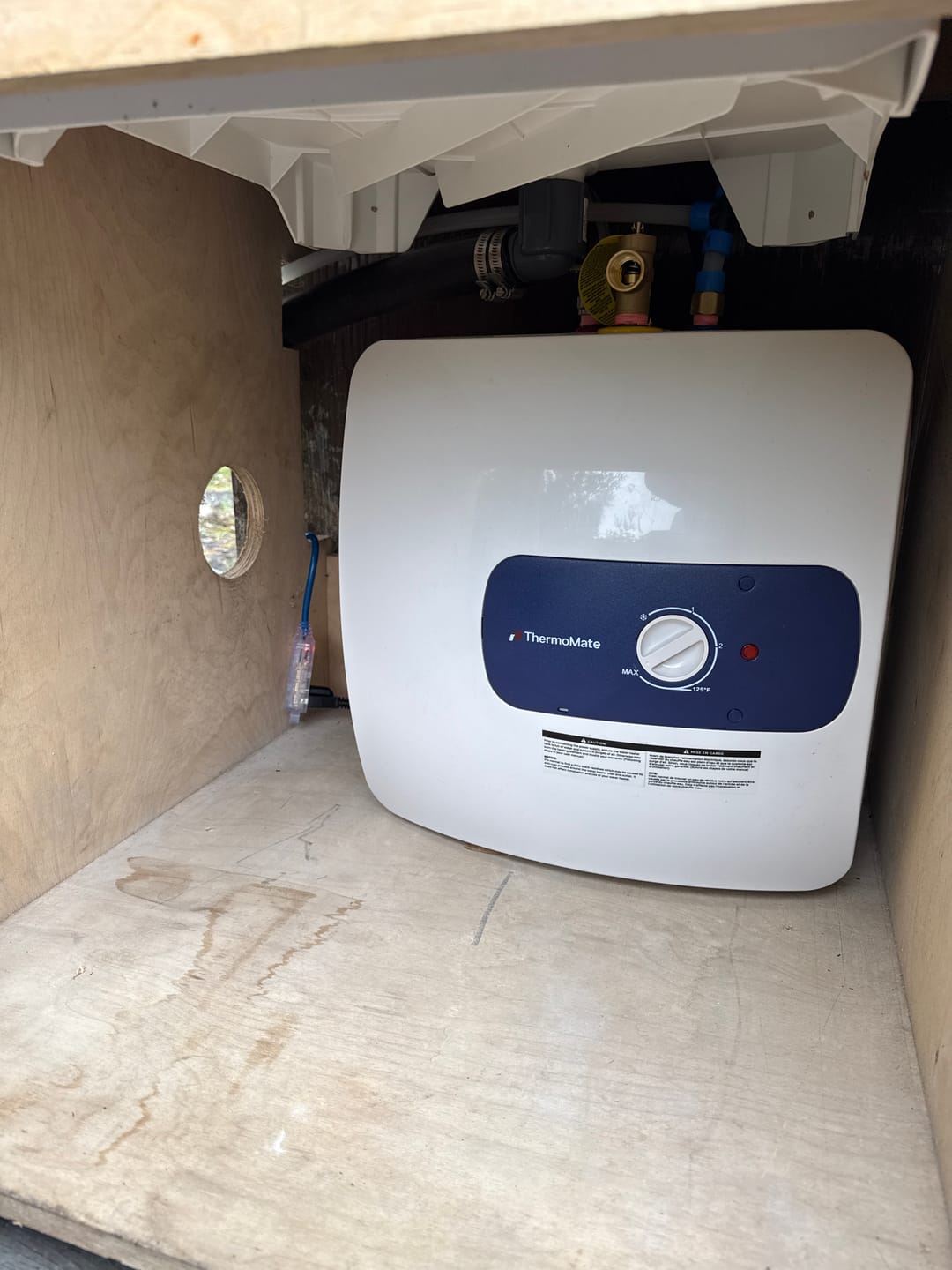 Customer photo review of Mini Tank Electric Water Heater 6.5 Gallons