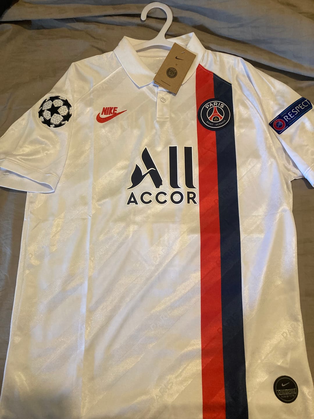 Customer photo review of Maillot Rétro du PSG 19/20