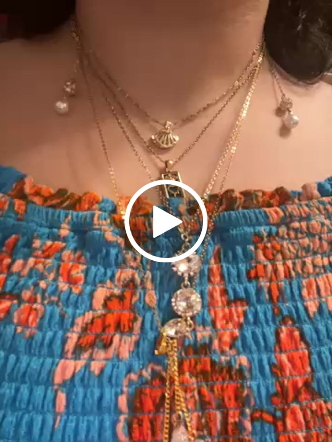 Customer video review of Waikiki Shell Necklace (Bundle)