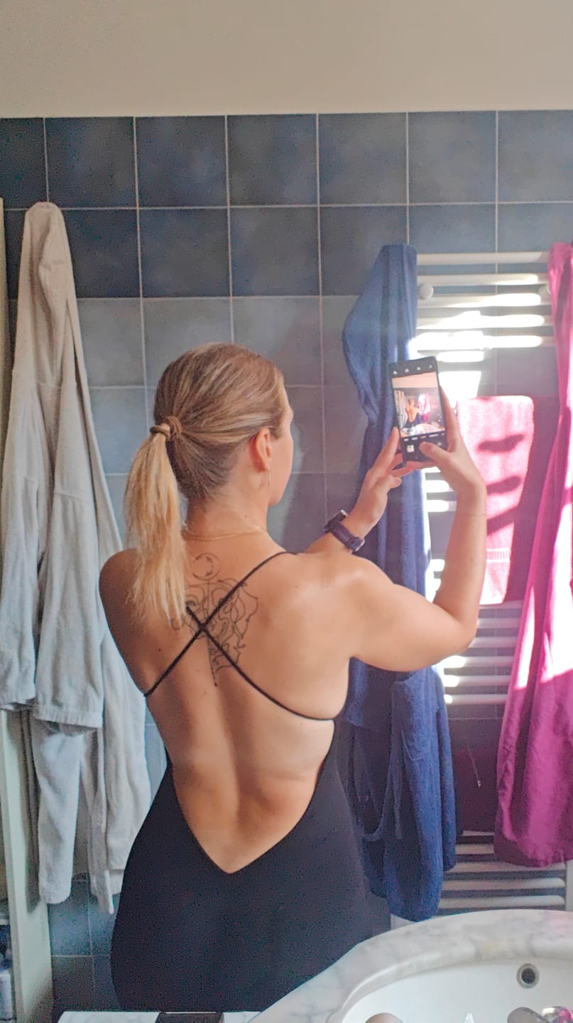 Customer photo review of Jumpsuit Corta Teti Bretelline Nero