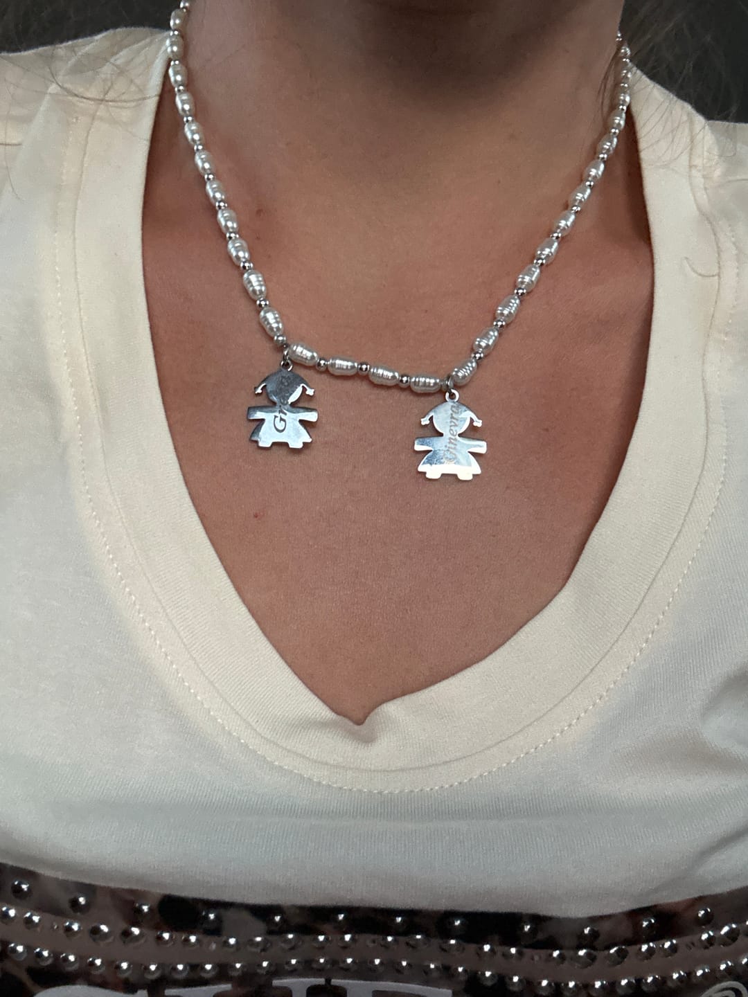 Customer photo review of Girocollo Family In Perle con ciondoli Bimbo Personalizzati