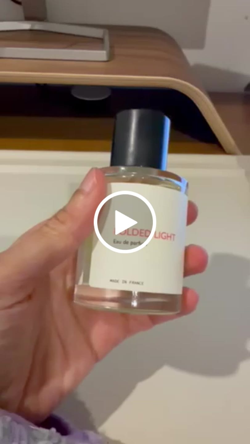 Customer video review of Folded Light