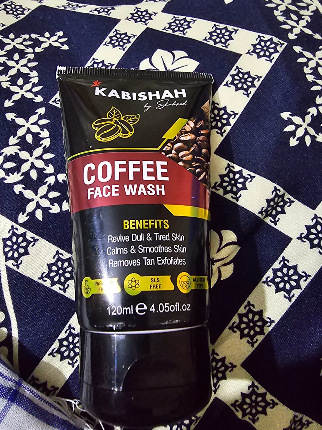 Customer photo review of Coffee Face Wash - Revives, Exfoliates & Removes Tan