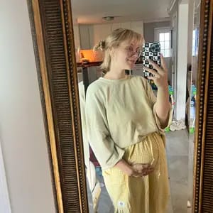Customer photo review of DWNLY Linen Pants