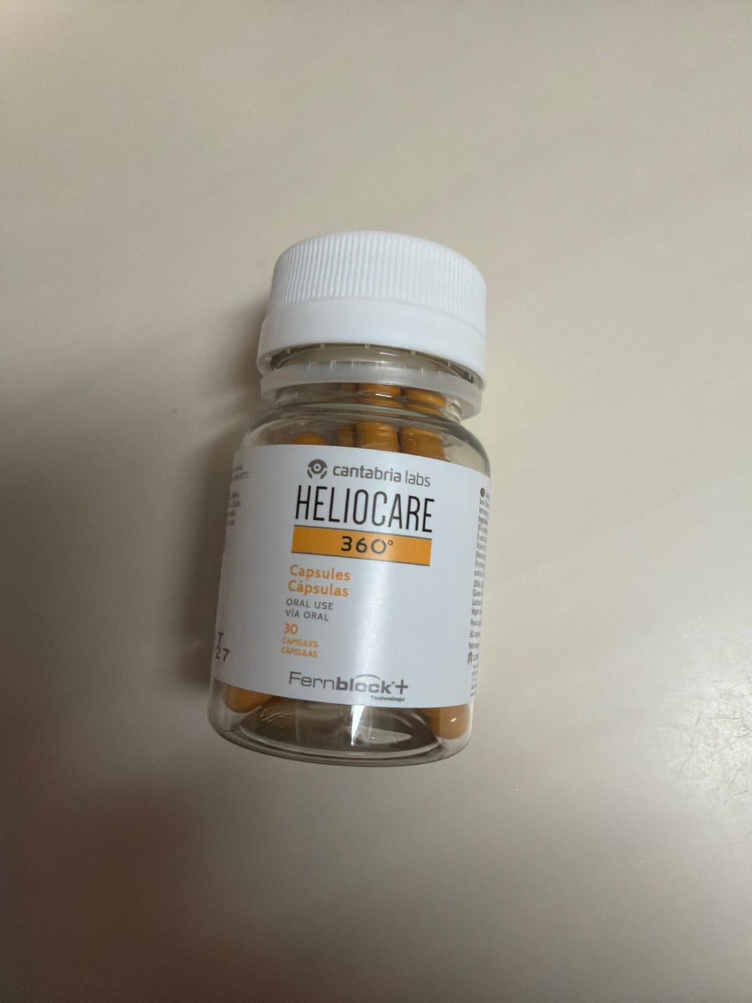 Customer photo review of ヘリオケア360° ORAL（飲む日焼け止め）