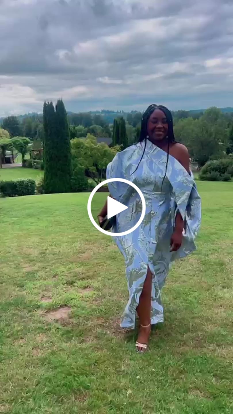 Customer video review of Abeni Off-Shoulder Boubou