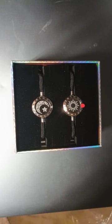 Customer photo review of Pulseras Sol y Luna (2 unidades)