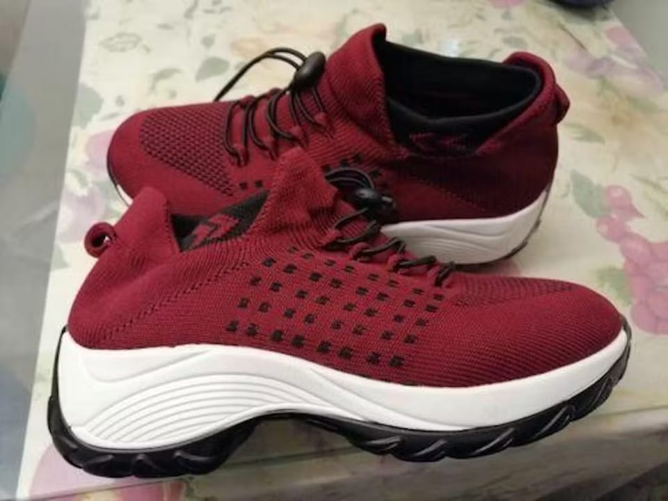 Customer photo review of Baskets Légères et Respirantes pour Femme - Confort et Style