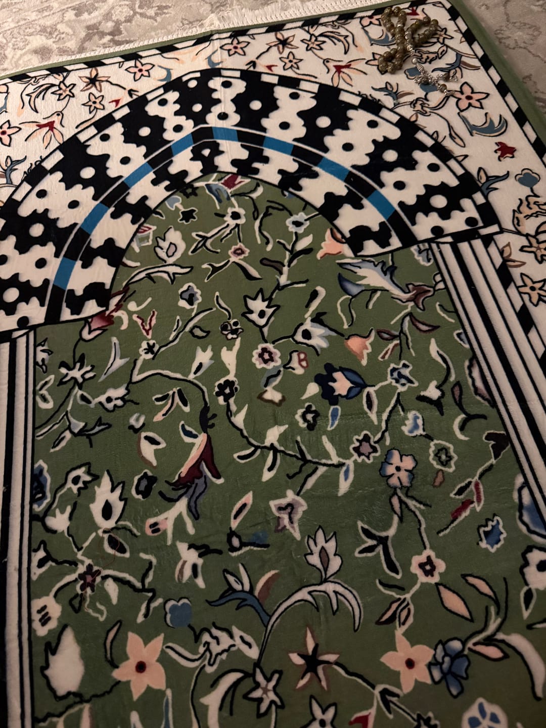 Customer photo review of Minbar Al Rawda Padded Prayer Mat