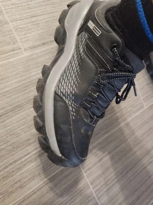 Customer photo review of Chaussures de Randonnée Imperméable Qualité Premium