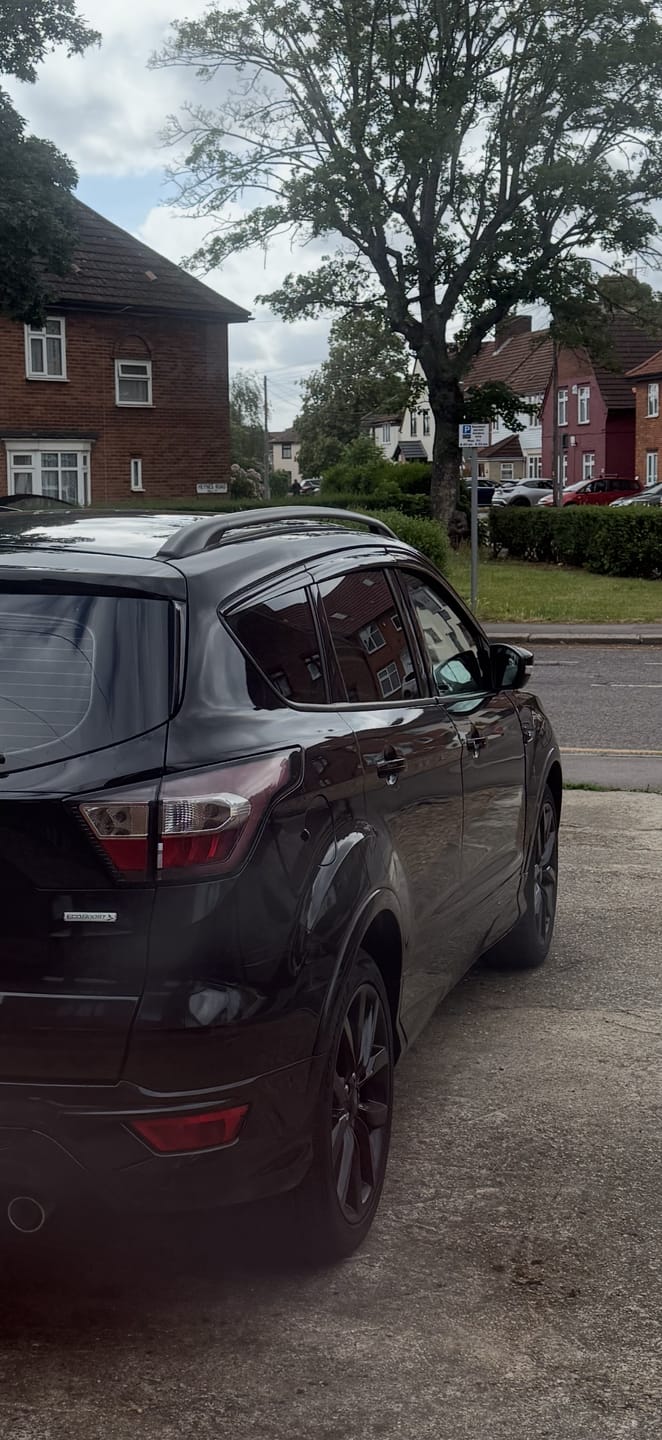 Customer photo review of Auto Clover Wind Deflectors Set for Ford Kuga 2012 - 2019 (6 pieces)