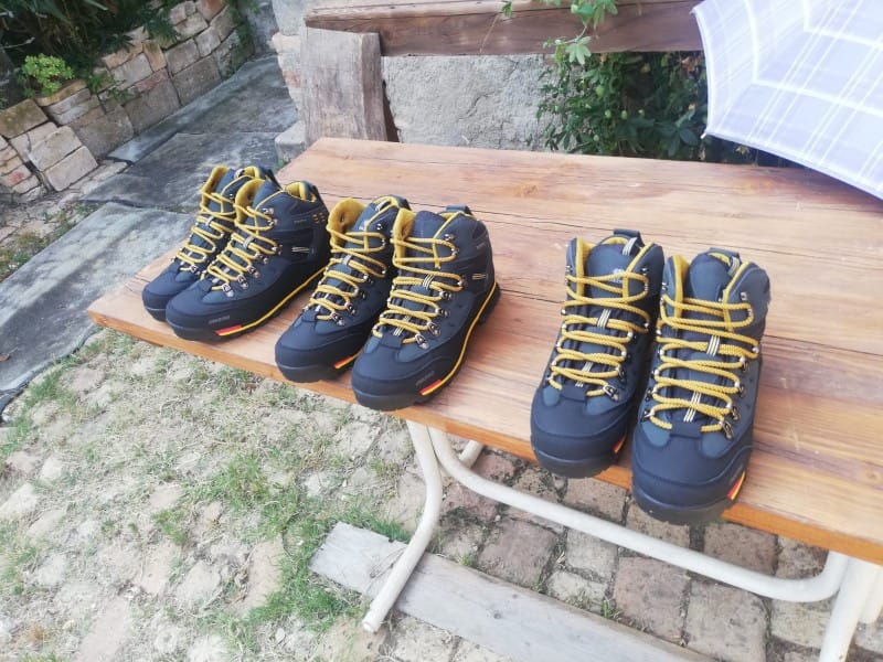 Customer photo review of Chaussures de Randonnée Imperméables & Robustes