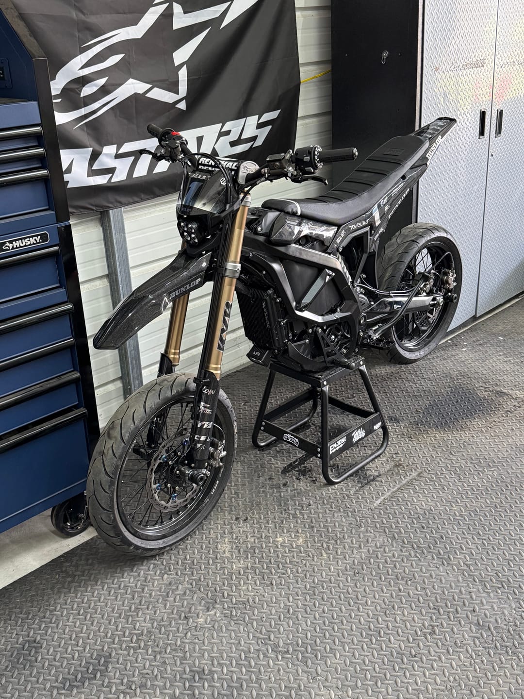 Customer photo review of Surron Ultra bee Wheelie Light