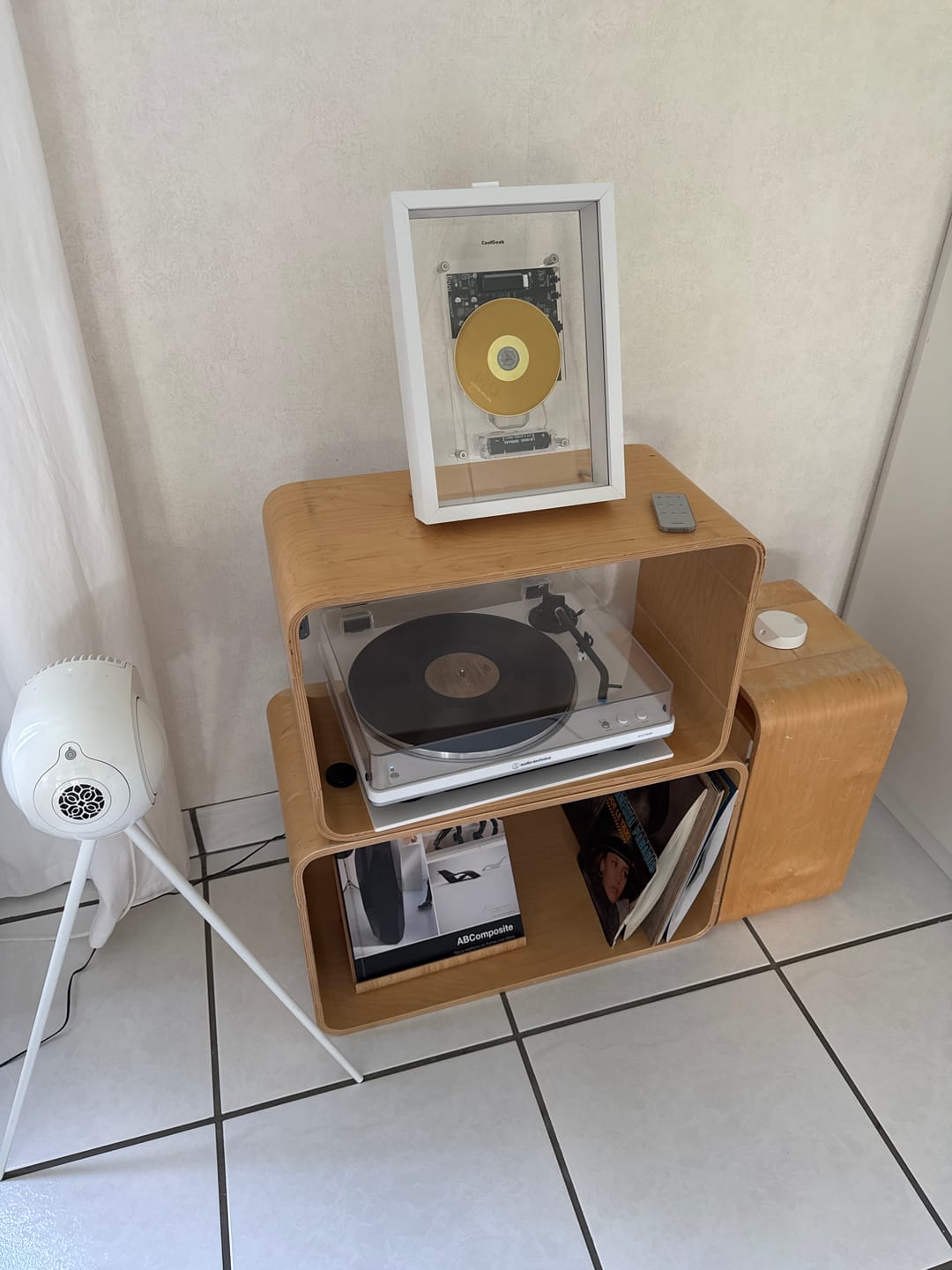 Customer photo review of M1 Music Frame CD Player