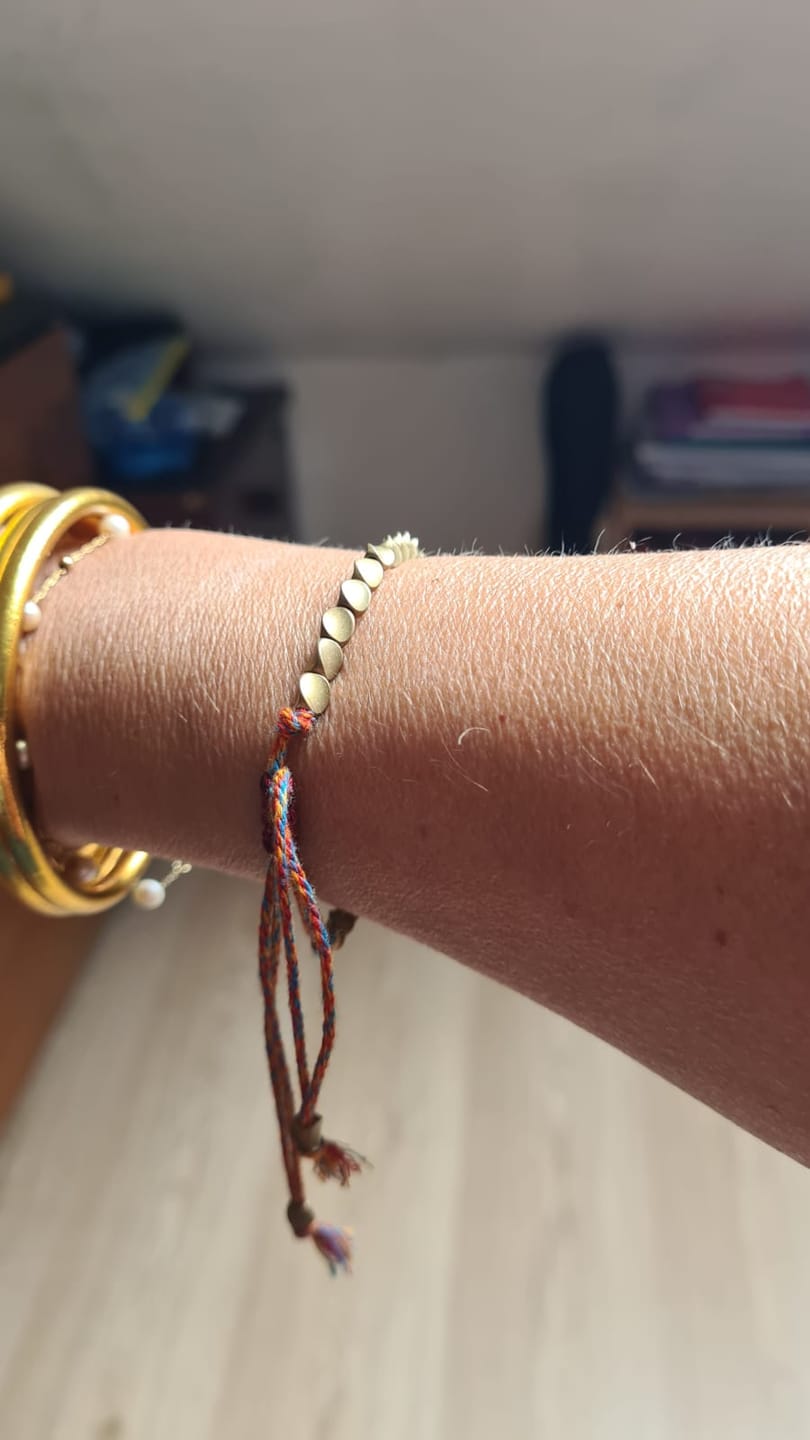 Customer photo review of Bracelet Tibétain en Perles de Cuivre
