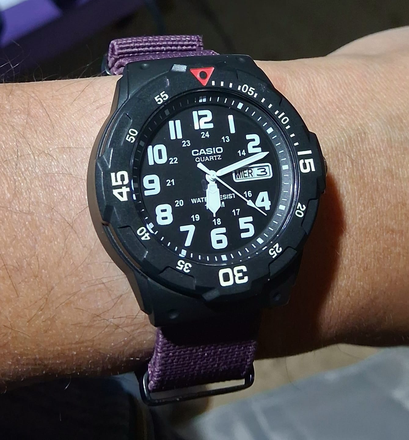 Customer photo review of Reloj Casio Análogo MRW-200H-1BV Negro Buceo