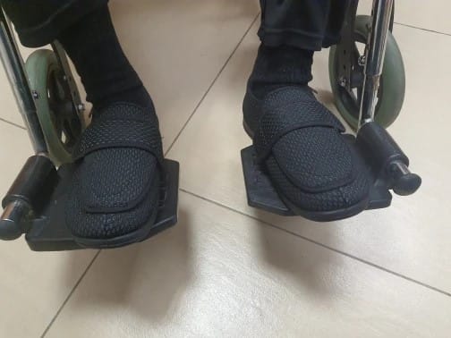 Customer photo review of Chaussures Diabétiques Larges Pour Pieds Enflés