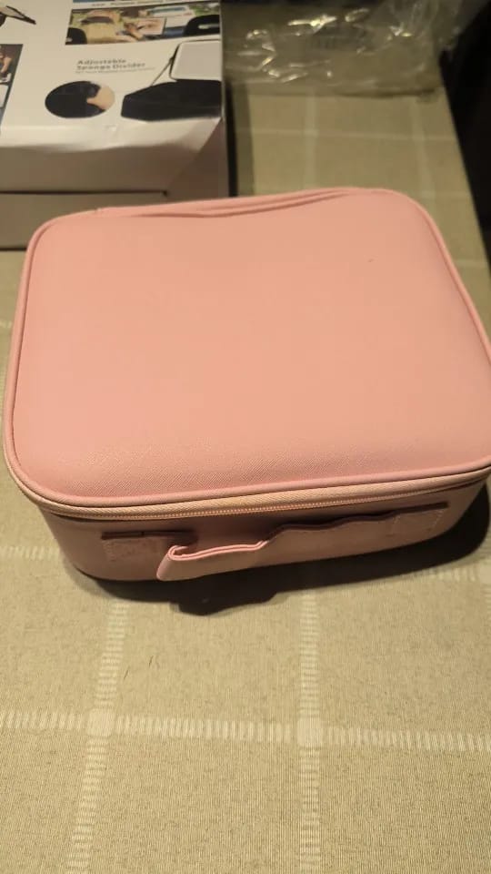 Customer photo review of Vireva Estuche de Maquillaje con Espejo LED