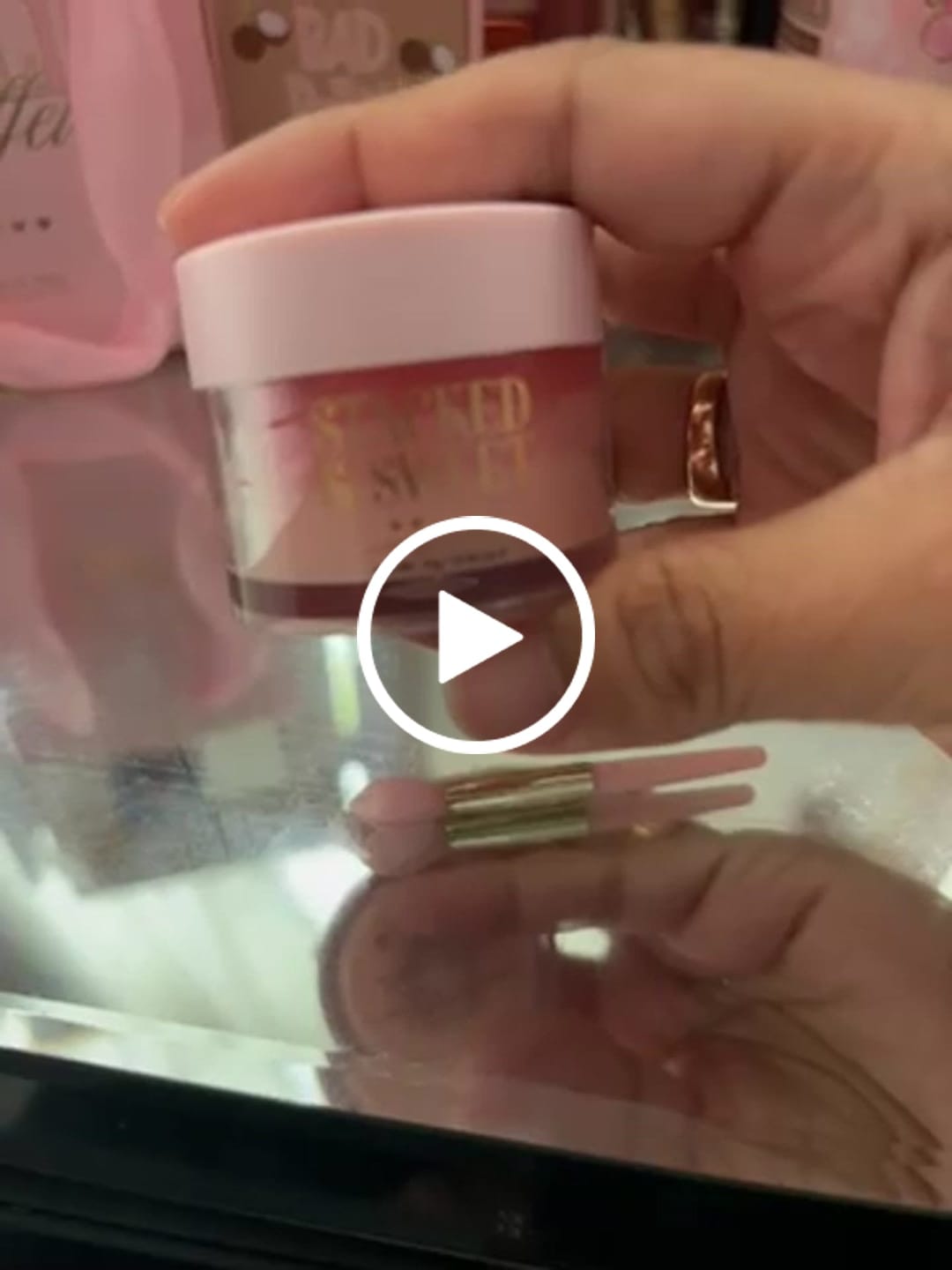 Revue vidéo client de The Lip Buffet Mystery Bag