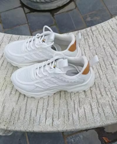 Customer photo review of Chaussures de Sécurité en Acier Confortables