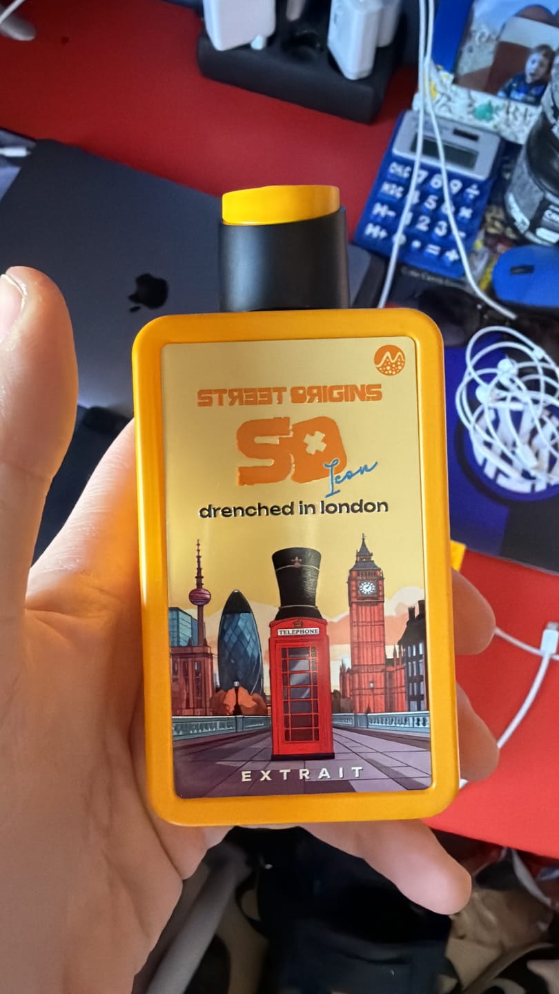 Customer photo review of Street Origins - Drenched In London