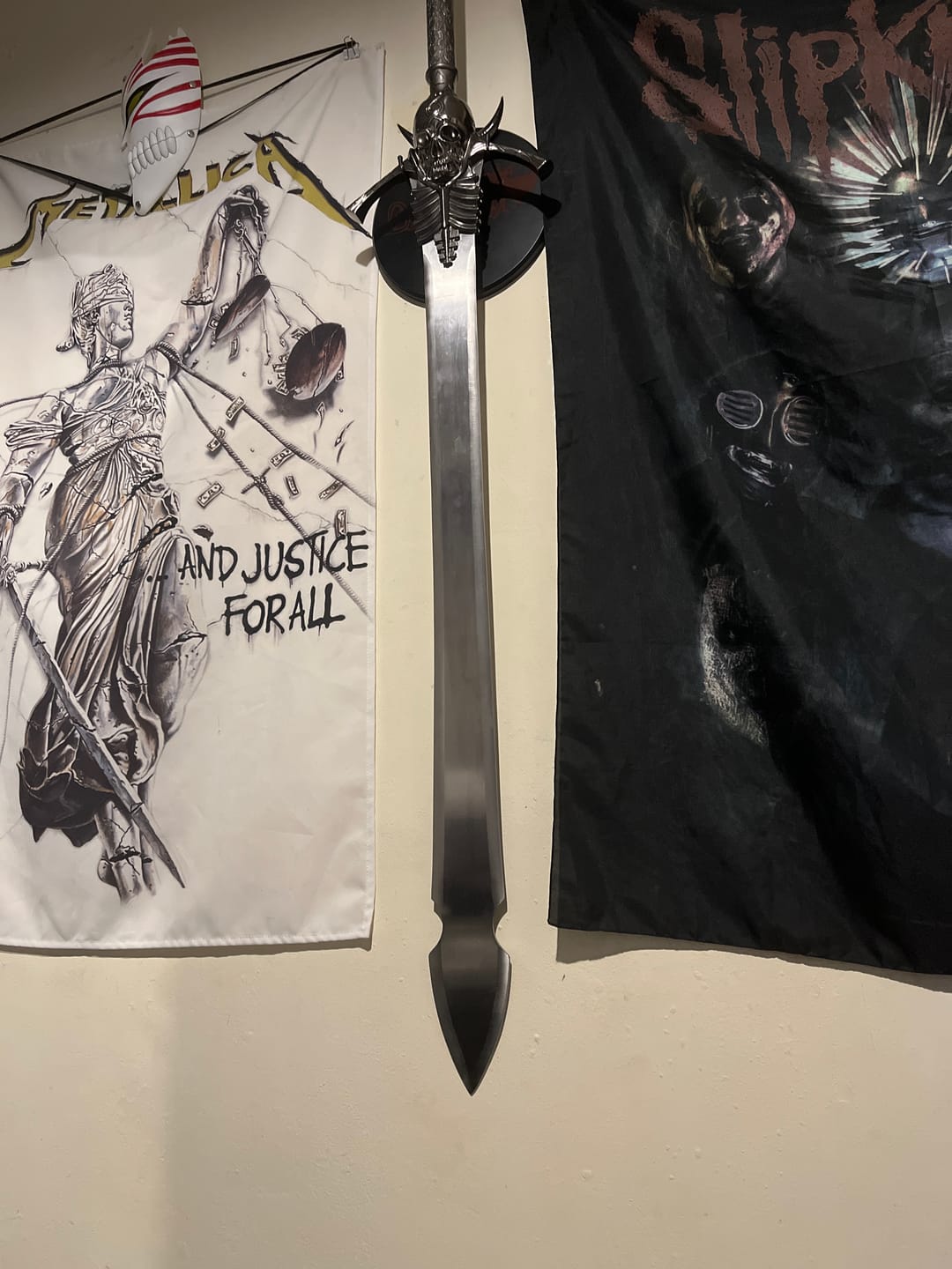 Customer photo review of Devil May Cry - Dante's Rebellion (Silver)
