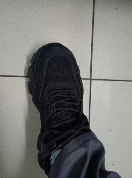 Customer photo review of Baskets de Sécurité Respirantes à Plateforme