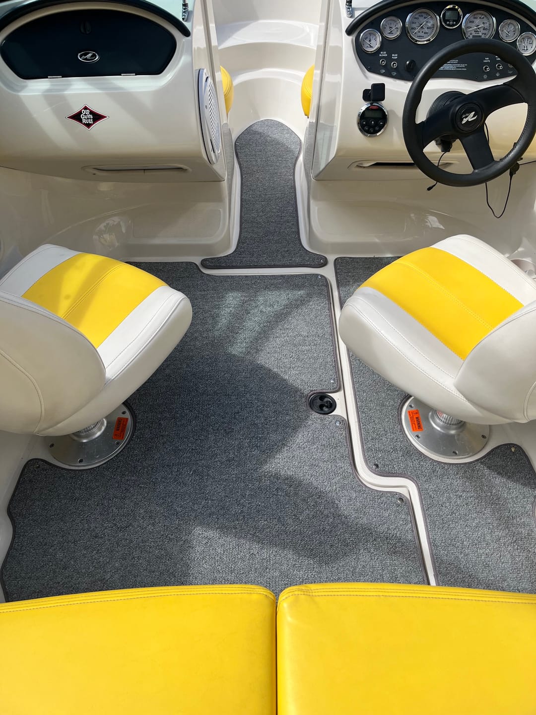 Customer photo review of 2006-2011 Sea Ray 185 Sport Snap in Boat Carpet