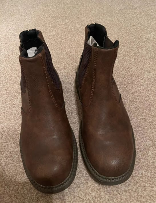 Customer photo review of Bottes de Sécurité Imperméables à Embout en Acier