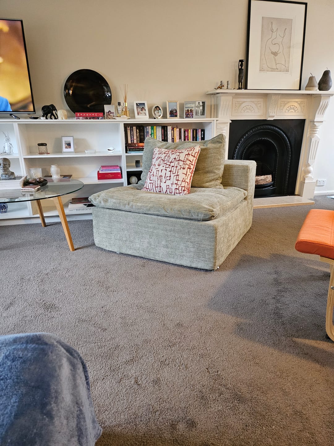 Customer photo review of R4 Sectional Sofa