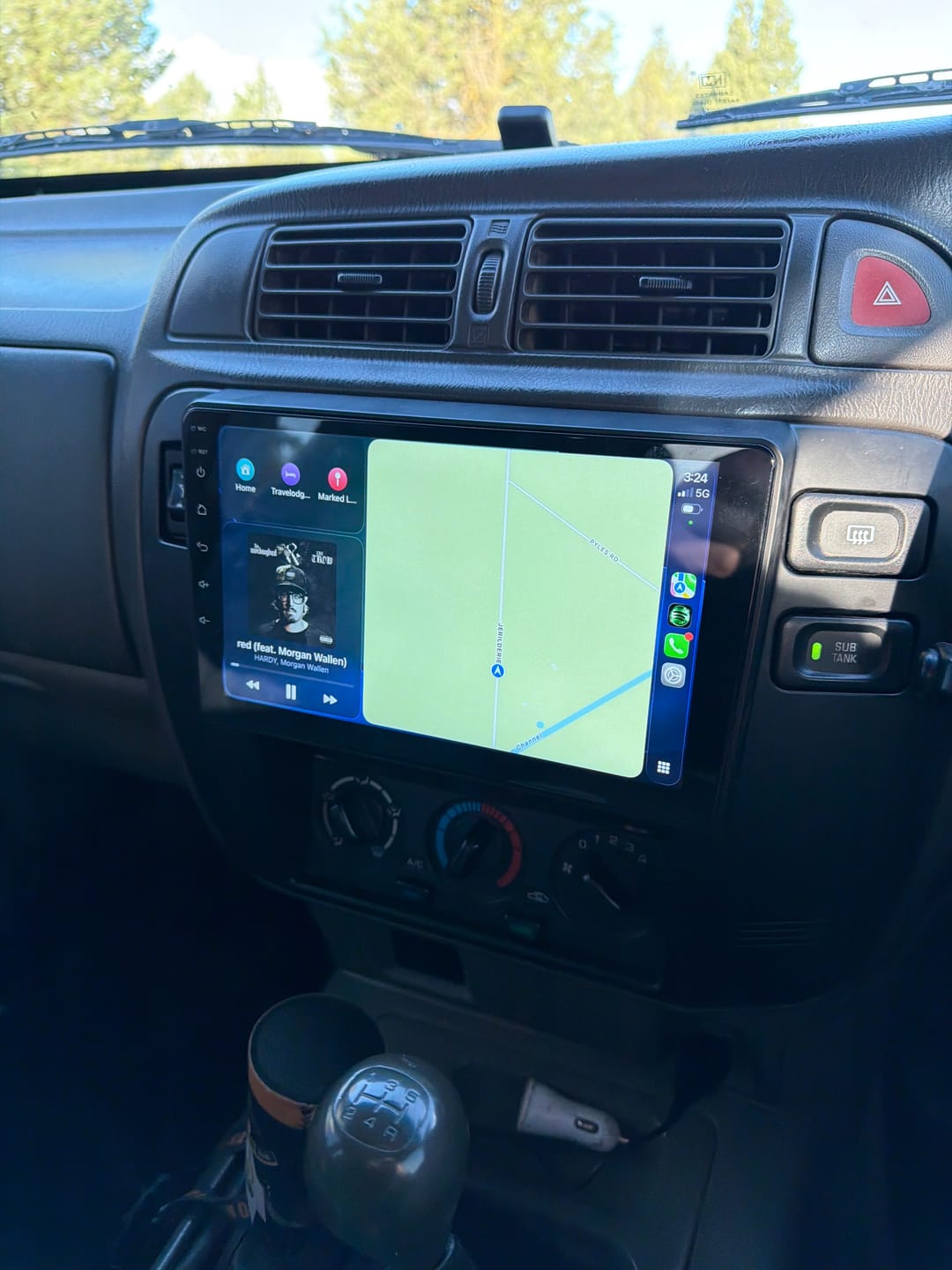 Customer photo review of Nissan GU Patrol Y61 1997-2004 Apple CarPlay Head Unit