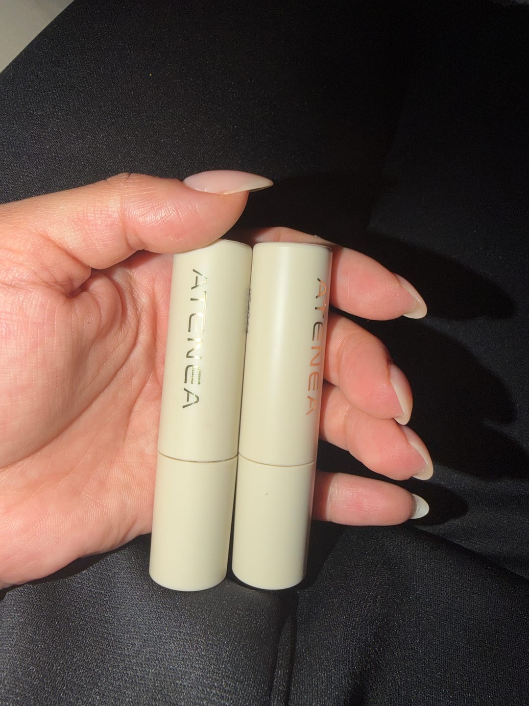 Customer photo review of LABIAL VELVET LÍQUIDO