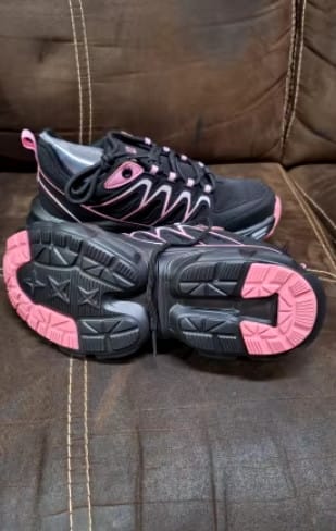 Customer photo review of Baskets de Sécurité en Acier pour Femme : Style, Protection et Confort au Quotidien