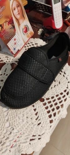 Customer photo review of Chaussures Diabétiques Larges Pour Pieds Enflés