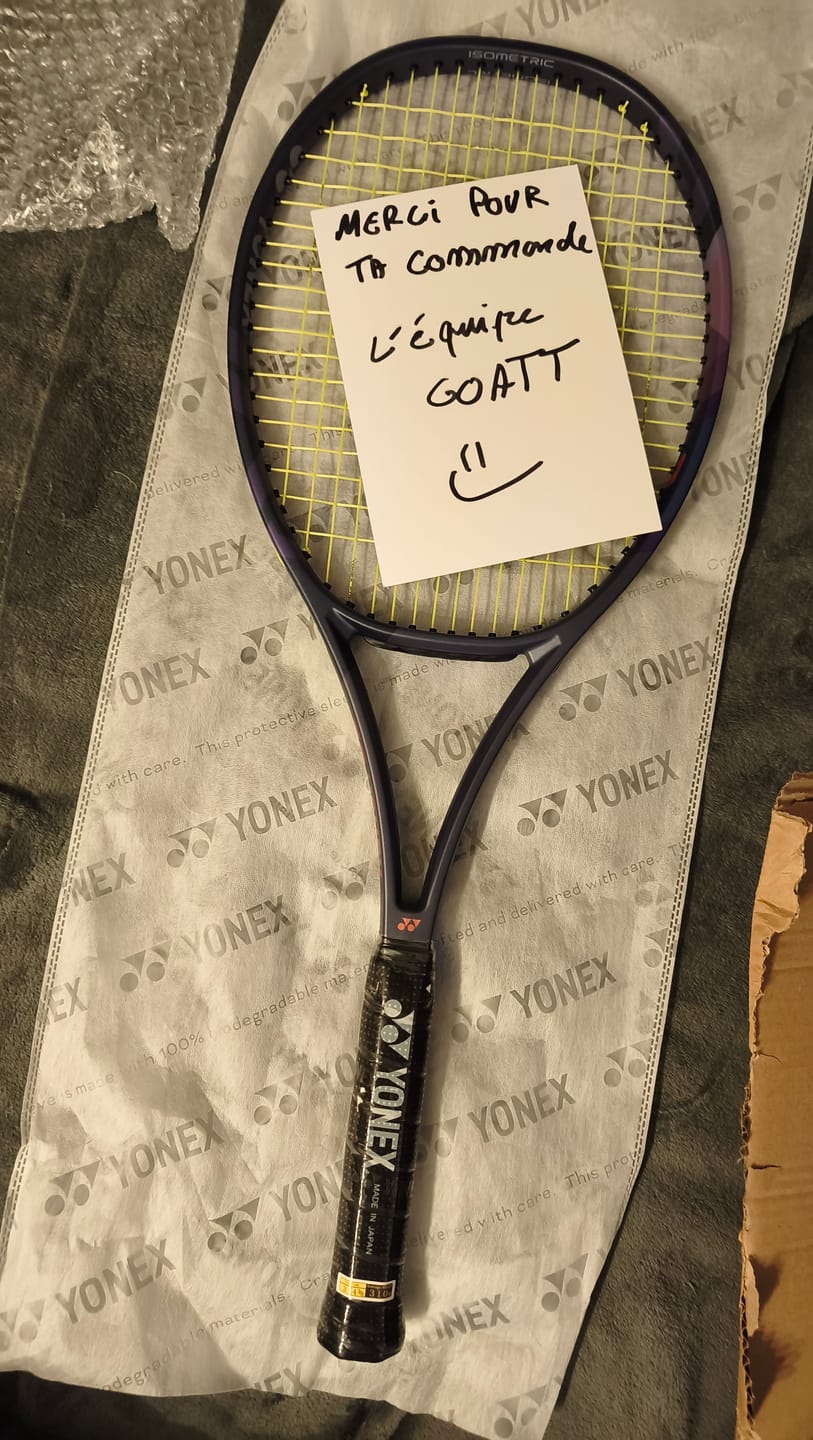 Customer photo review of RAQUETTE YONEX PERCEPT 97 MIDNIGHT NAVY (310GR)