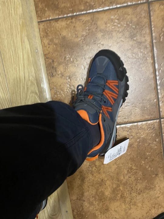 Customer photo review of Chaussures de Randonnée Légères et Respirantes