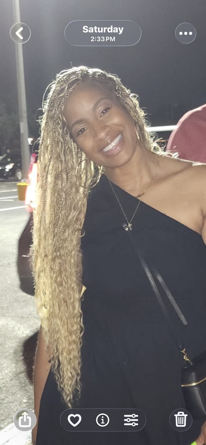 Customer photo review of #27/#613 Piano Color Deep Wave Bulk Hair Extensions for Braiding