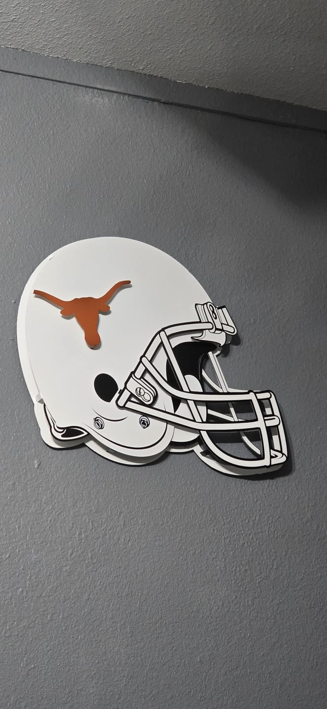 Customer photo review of Texas Longhorns BLITZ COLLECTION - 8 LAYER Helmet 3D Metal Wall Art