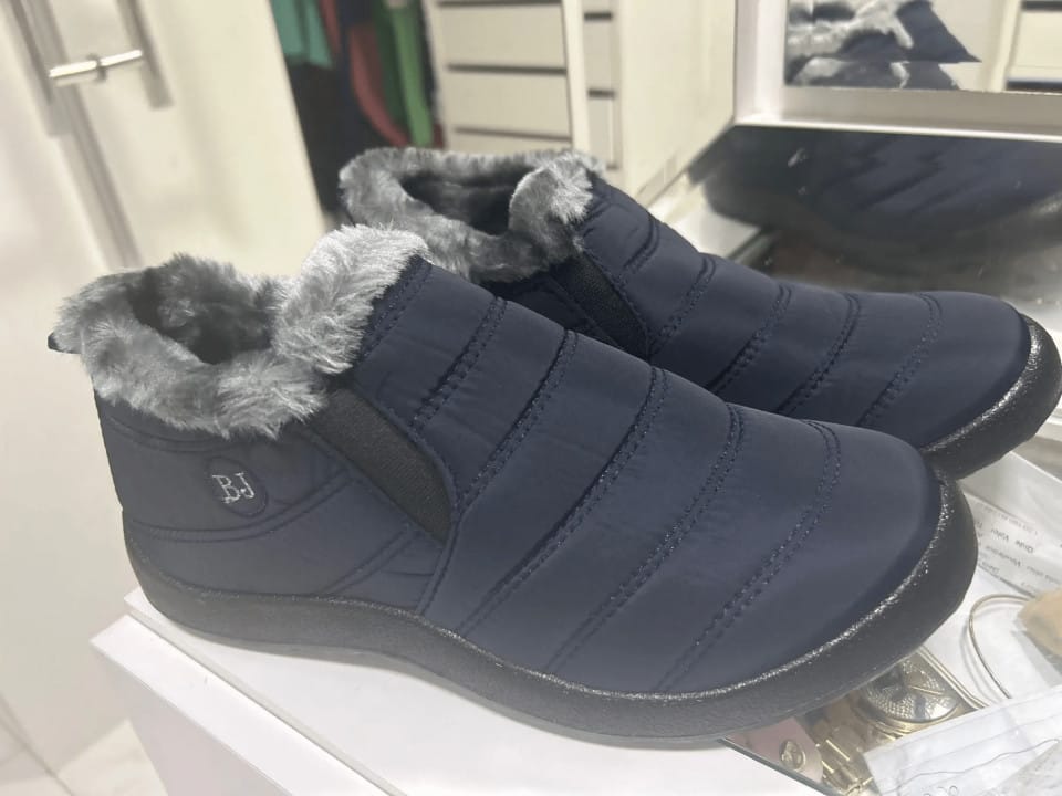 Customer photo review of Bottes doublées et imperméables pour l'hiver - B&J™