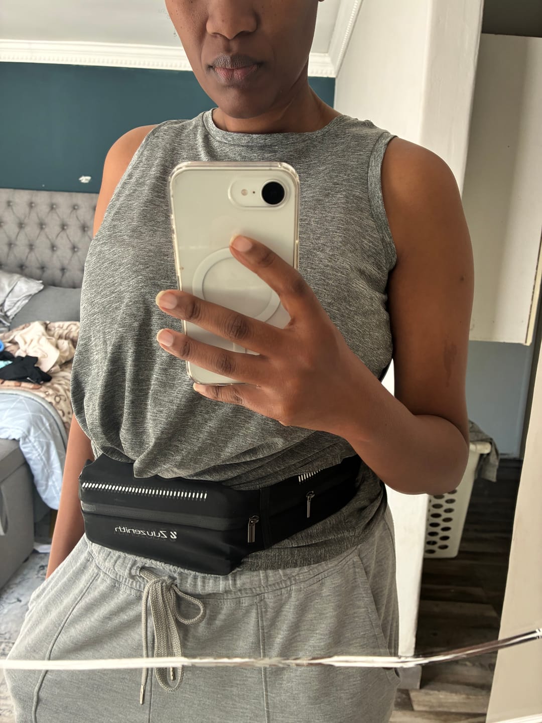 Customer photo review of Adjustable Running Belt with Water-Resistant Pockets