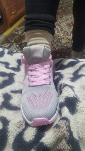 Customer photo review of Baskets de Sport Ultra-légères et Confortables