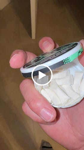 Customer video review of Refreshing Chill Nicotine Pouches